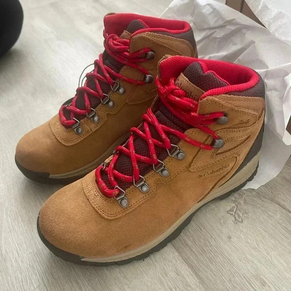 COLUMBIA - Columbia Women's Newton Ridge
Plus Waterproof Amped 7.5 - Picture 3 of 9